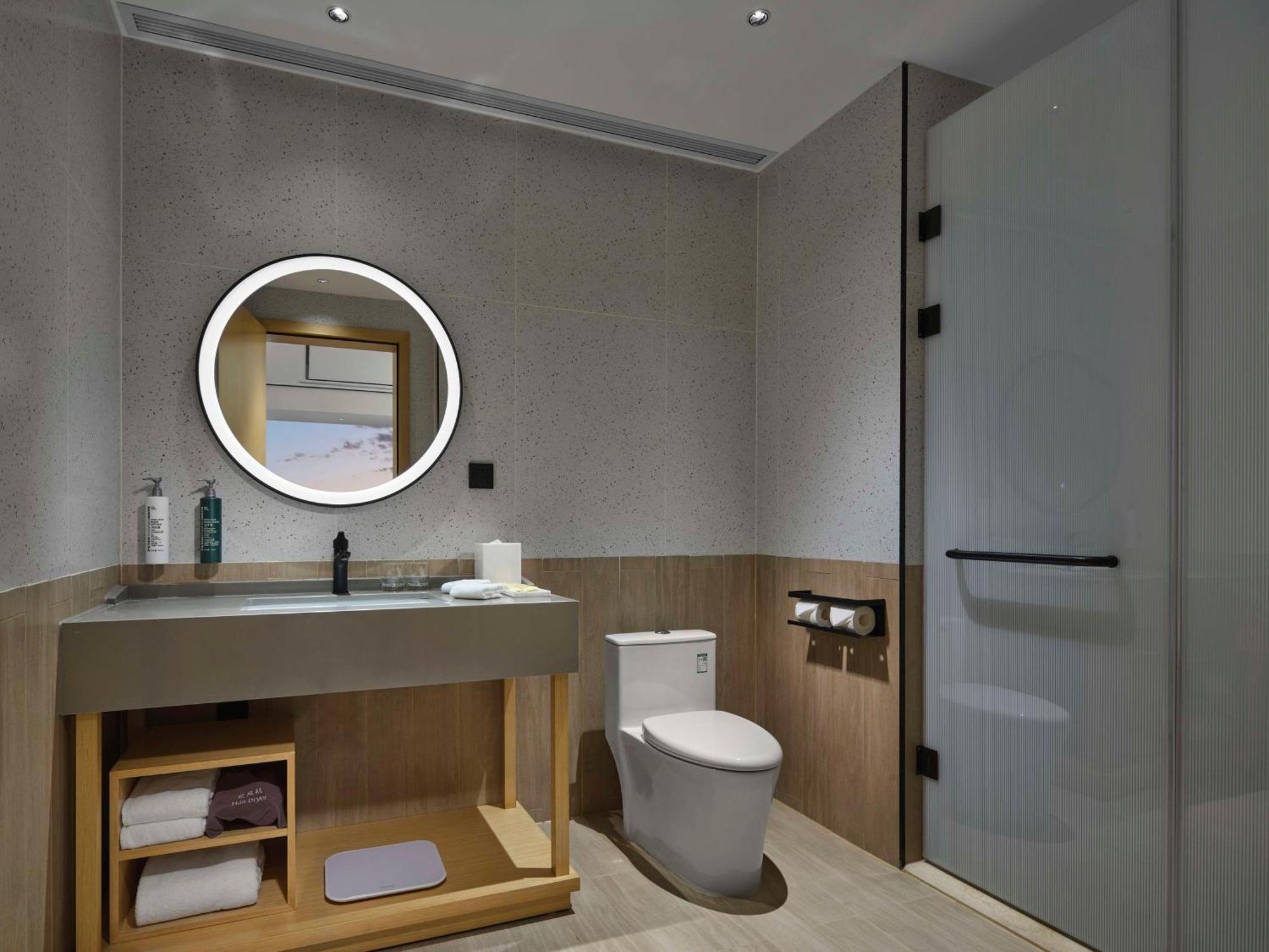 Hilton Garden Inn Tianjin Huayuan Exterior photo